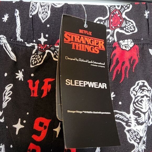 5X 28W Torrid Black Stranger Things Pajama Set Tank Shorts Demogorgon Hunter Red - Picture 9 of 10
